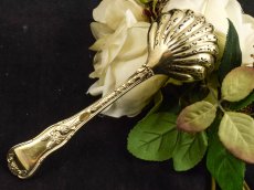 画像4: 純銀製（925）1895年　金鍍金　ローマンバカナリアン　デザイン　シュガーシフタースプーン (4)