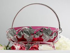 画像1: ヴィクトリアン 苺の透かし細工 クランベリーグラス　バスケット (1)