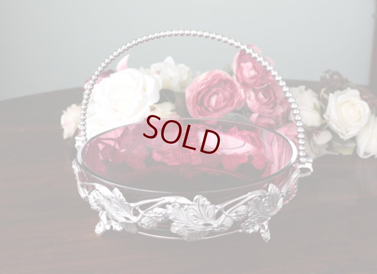 画像4: ヴィクトリアン 苺の透かし細工 クランベリーグラス　バスケット (4)