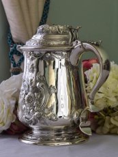 画像3: シルバープレート　ヴィクトリア時代中期　Martin, Hall & Co. 美彫　ウォータージャグ (3)