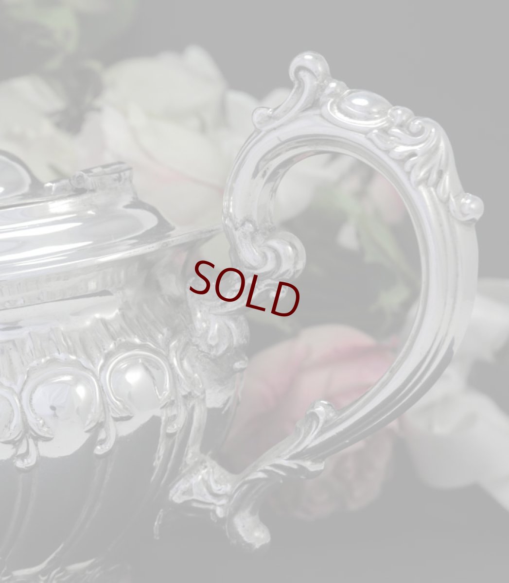 画像5: シルバープレート　１９００年前後　ロココ風デザイン　オーバル型　ティーポット (5)