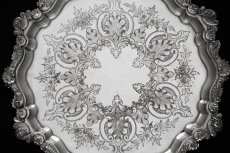 画像4: シルバープレート エドウォーディアン　ハンドチェイシング　スクロールとお花のサルヴァ (4)