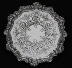 画像1: シルバープレート エドウォーディアン　ハンドチェイシング　スクロールとお花のサルヴァ (1)