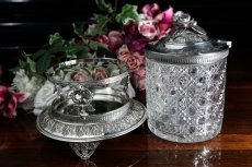 画像9: シルバープレート ヴィクトリア時代後期 ハンドカットクリスタルグラス　美装飾　ビスケットボックス (9)
