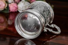 画像5: 純銀製（925）1861年 スクロールのハンドチェイシング　白鳥の羽のハンドルゴージャスなチャイルドカップ (5)