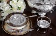 画像2: 純銀製（925）　1922年　Atkins Bros.　ティーストレイナー＆スタンド　茶こし