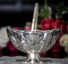 画像1: ヴィクトリア時代後期　ハンドチェイス　お花のシュガーバスケット (1)