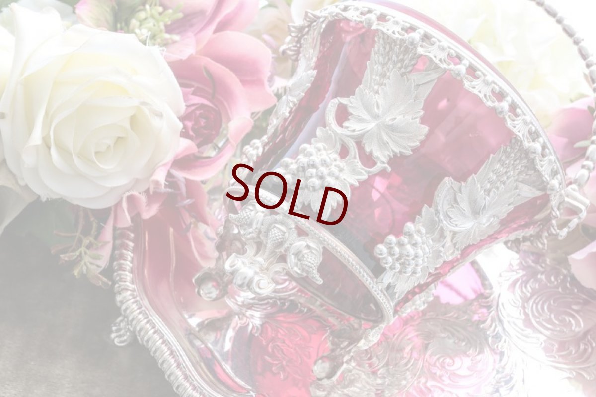 画像8: シルバープレート製　特級　美装飾　葡萄と葉のクランベリーグラス　シュガーバスケット (8)