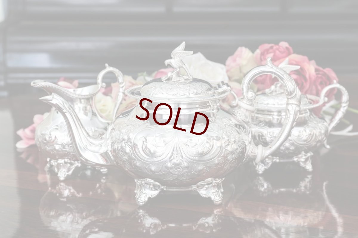 画像1: シルバープレート製　　ヴィクトリアンロココ風　小鳥の摘み　ティーセット (1)