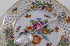 画像6: 純銀製（925）　お花の透かし細工ハンドル　手彫りスクロールのボウルジャムスプーン (6)