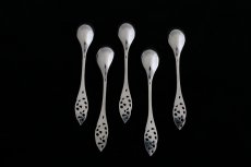 画像2: シルバープレート製　北欧　透かし細工　スプーン　５本セット (2)