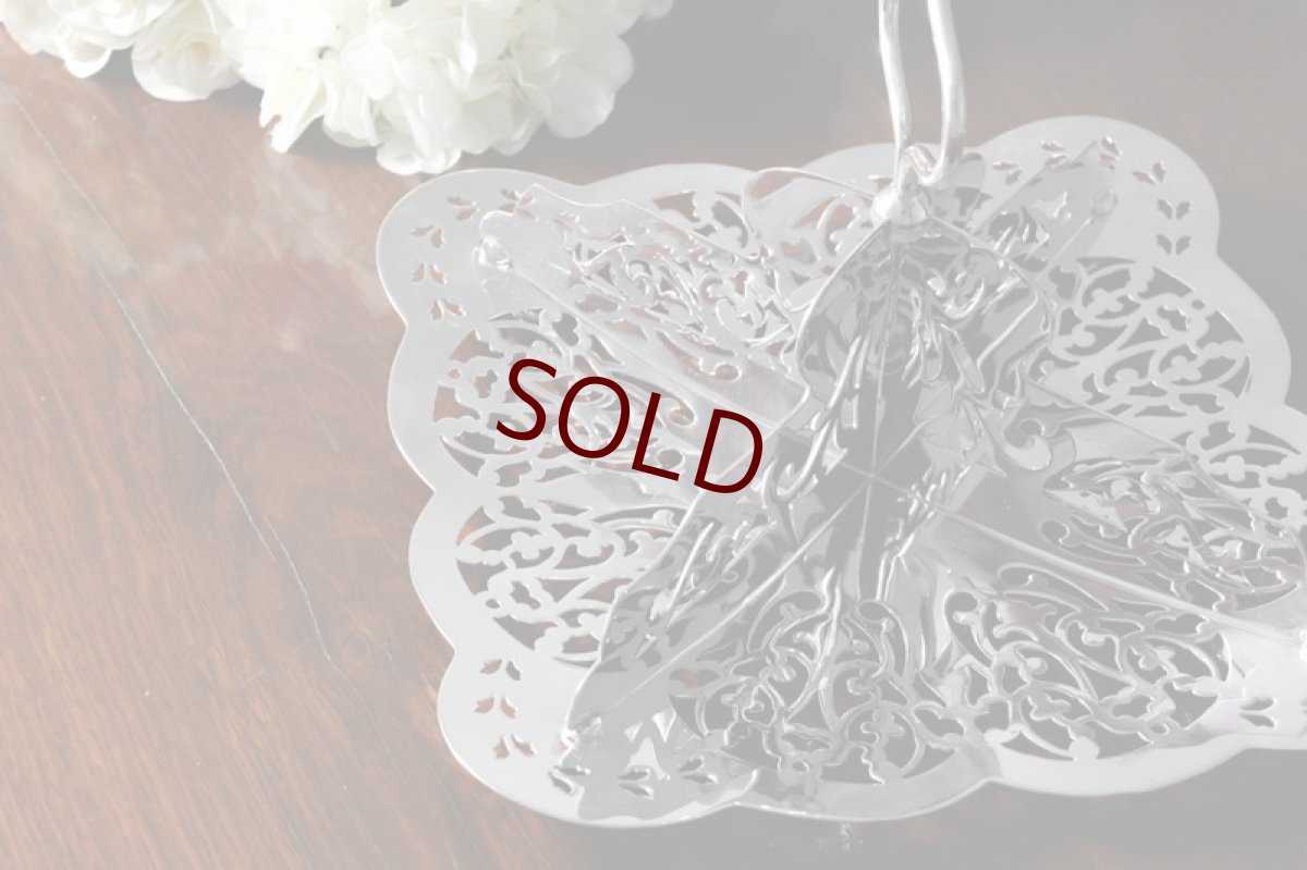 画像6: シルバープレート製　ヴィンテージ　美しいピアスワークのサンドイッチトレイ  (6)