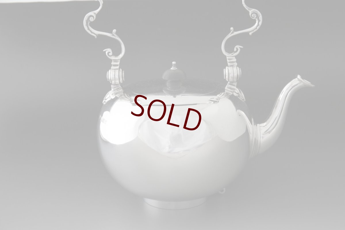 画像8: 純銀製（925）　1938年 　重厚　鏡面が美しい　ティーケトル (8)