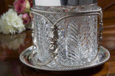 画像3: シルバープレート製　ハンドカットクリスタルグラス　薔薇とお花のふた飾り　ワイヤーワークビスケットバレル (3)