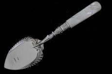 画像8: 純銀製（925）　白蝶貝ハンドル　ジャムスプーン、バターナイフ、トーストフォークセット (8)