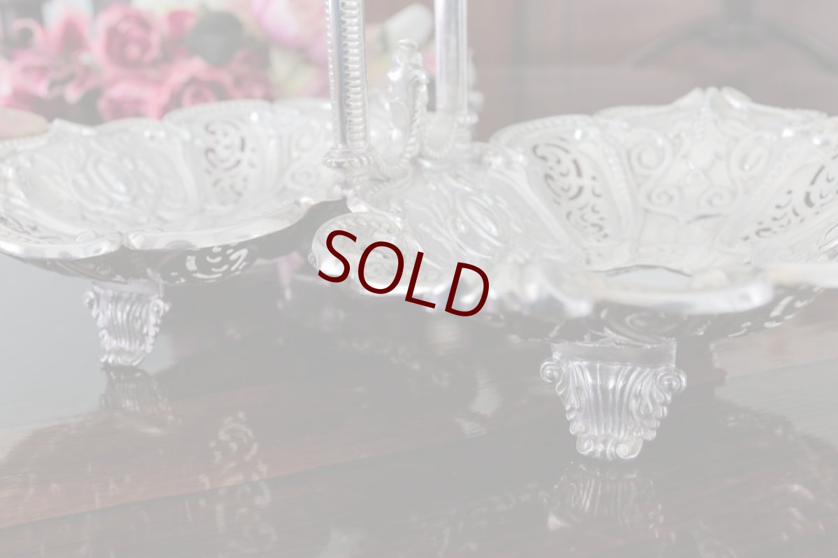 画像7: シルバープレート製 ヴィクトリア時代後期　ハンドチェイシング、透かし細工　ダブルディッシュ (7)