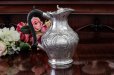 画像11: シルバープレート製　ヴィクトリア時代後期　お花の　ハンドチェイシング　ティーコーヒー4点セット