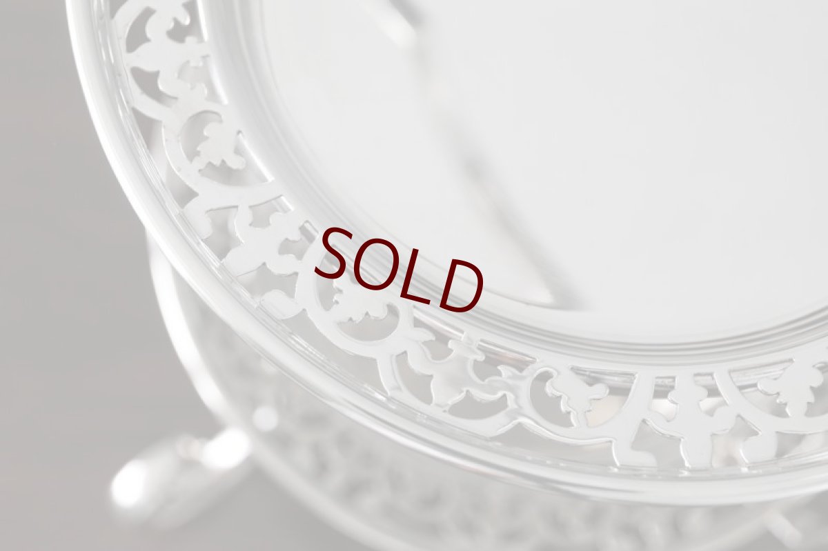 画像6: シルバープレート製　1930年代　透かし細工　二段　アフタヌーンティー用　ケーキスタンド  (6)