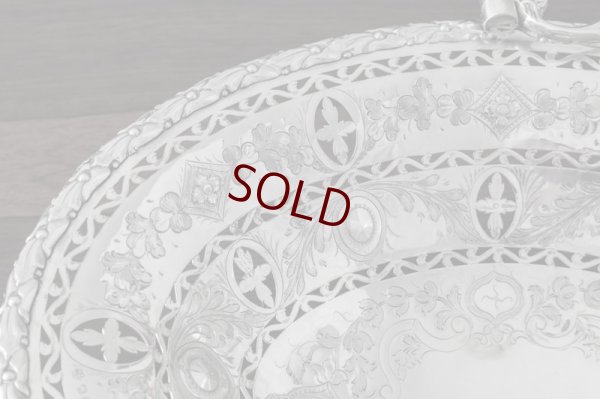 画像3: シルバープレート　ヴィクトリア時代　透かし細工　手彫り彫刻　オーバルケーキバスケット 