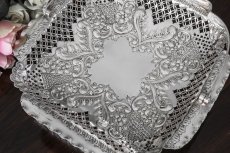 画像1: シルバープレート　1900年ごろ　スクロールと透かし細工のケーキバスケット １ (1)