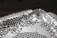 画像4: シルバープレート　1900年ごろ　スクロールと透かし細工のケーキバスケット 2 (4)