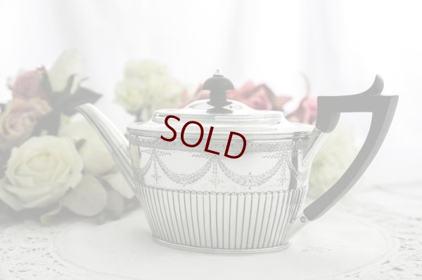 画像4:  純銀製（925）　1884年　クイーンアンスタイル　バチェラーサイズティーポット 