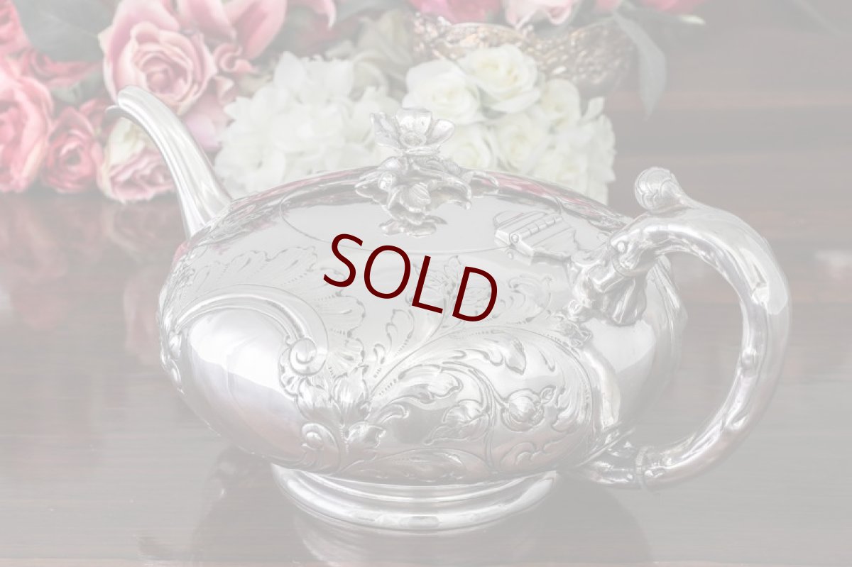 画像12: シルバープレート　ヴィクトリアン　お花の摘み、樹葉の彫刻が華麗な ティーコーヒー4点セット  (12)