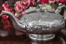 画像11: シルバープレート　ヴィクトリアン　お花の摘み、樹葉の彫刻が華麗な ティーコーヒー4点セット  (11)