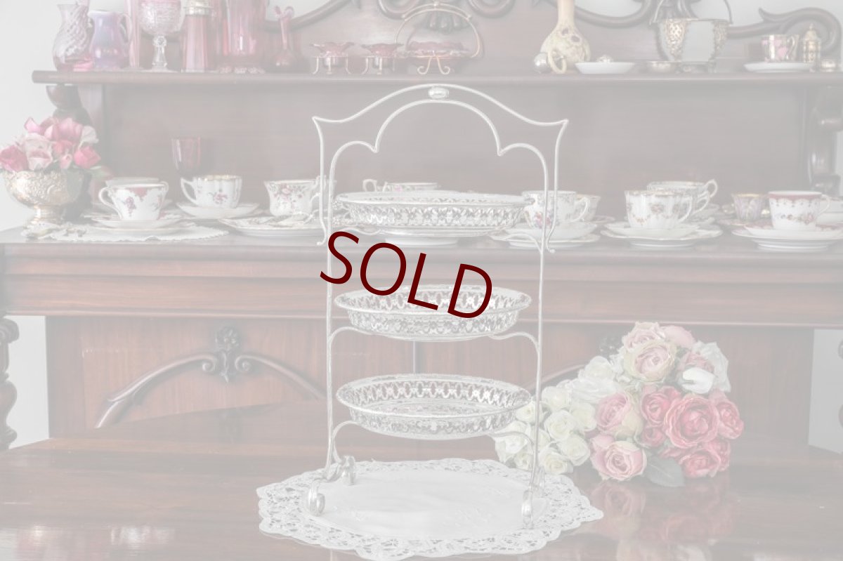 画像1: シルバープレート　1920－30年代　透かし細工　三段　アフタヌーンティー用　ケーキスタンド  (1)