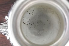 画像8: シルバープレート　ヴィクトリアン　お花の摘み、樹葉の彫刻が華麗な ティーコーヒー4点セット  (8)