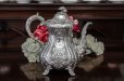 画像4: シルバープレート　ヴィクトリア時代中期　美品　お花の摘み　薔薇とお花のハンドチェイシング　コーヒーポット