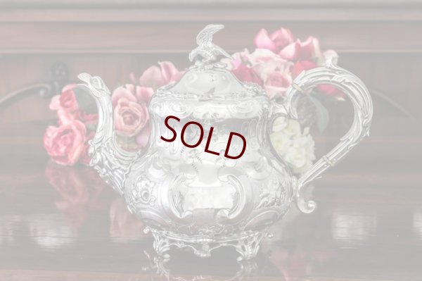 画像2: シルバープレート　ヴィクトリアンロココ　鳥の摘みと薔薇の彫刻　ティー3点セット 