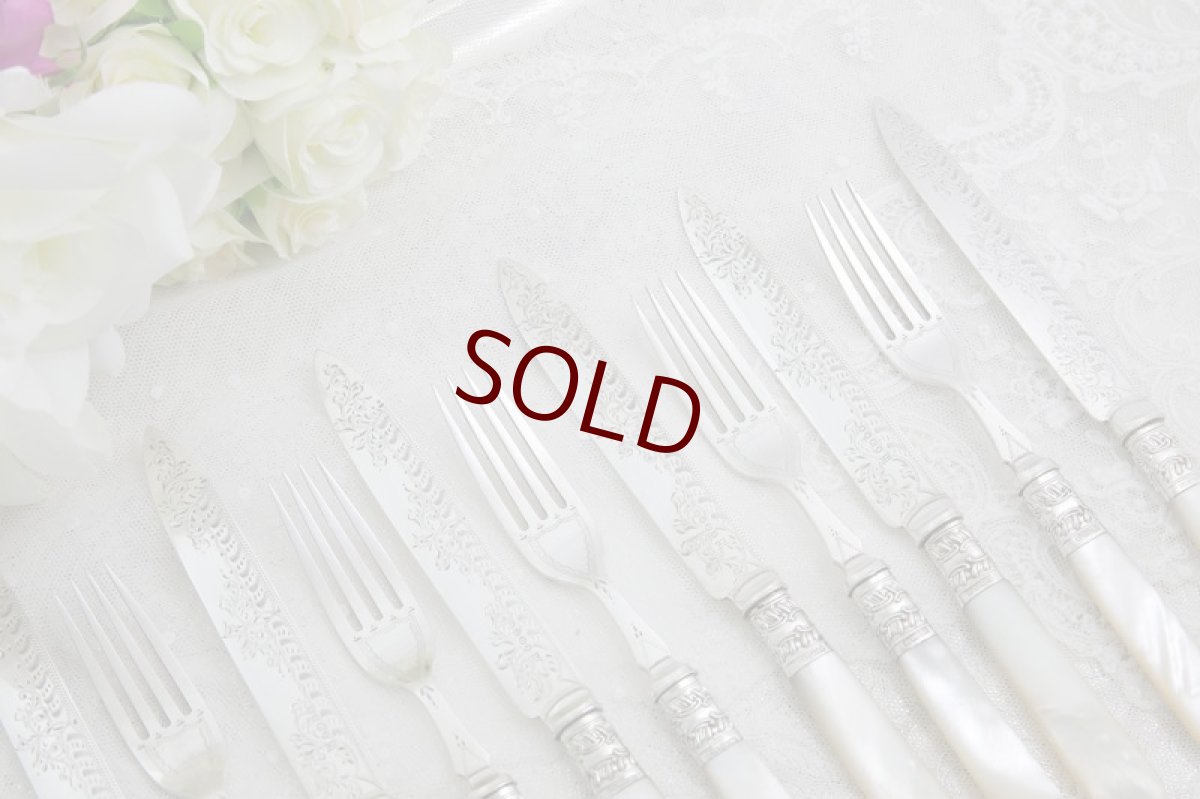 画像6: シルバープレート製　1897年制作　白蝶貝ハンドル　手彫りブレード　デザートカトラリー6組セット　ボックス入り (6)