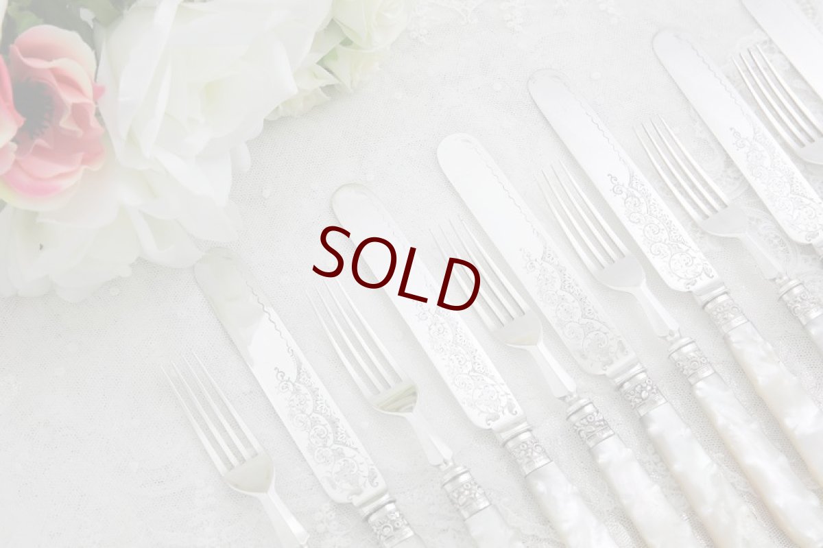 画像5: シルバープレート製1893年 白蝶貝ハンドル　手彫り　デザートカトラリー6組セット (5)