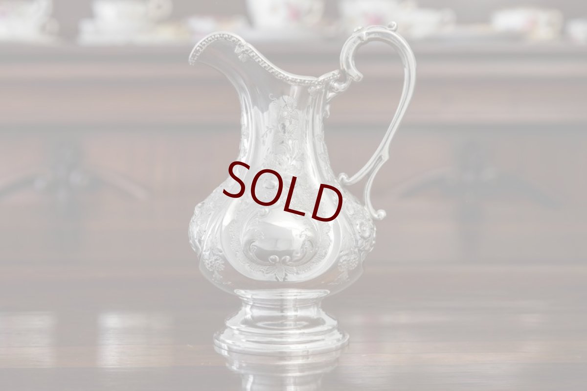 画像13: シルバープレート製　ヴィクトリア時代中期　お花と果物の手彫り彫刻　ティー＆コーヒー4点セット (13)