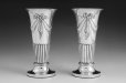 画像1: 純銀製（925）1907年　リボンガーランドの　花瓶　ペアセット (1)