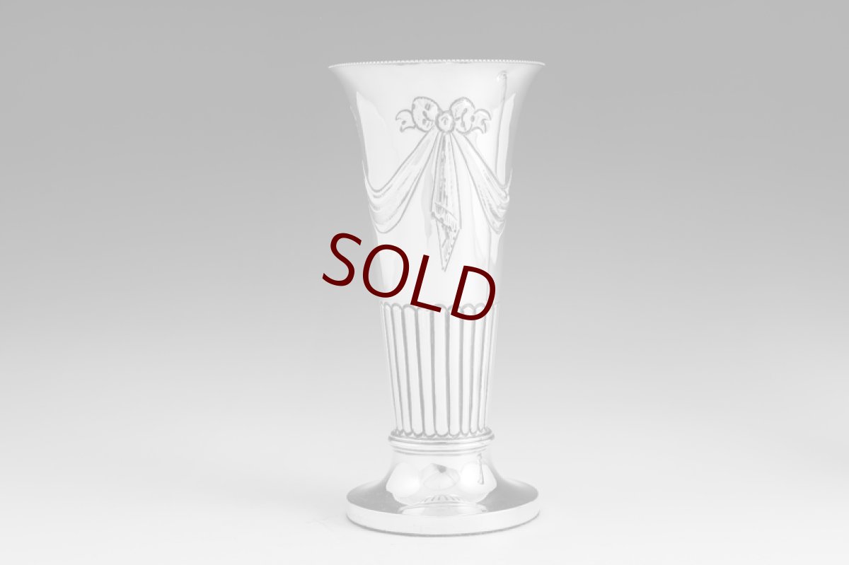 画像2: 純銀製（925）1907年　リボンガーランドの　花瓶　ペアセット (2)