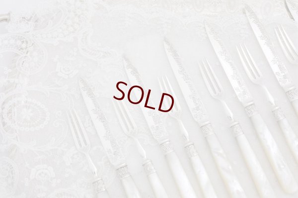 画像12: 純銀製（925）1911年　白蝶貝ハンドル　手彫り彫刻　デザートカトラリー　12組セット