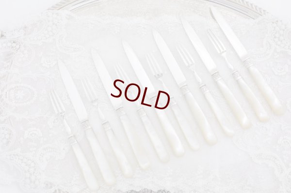 画像11: 純銀製（925）1911年　白蝶貝ハンドル　手彫り彫刻　デザートカトラリー　12組セット