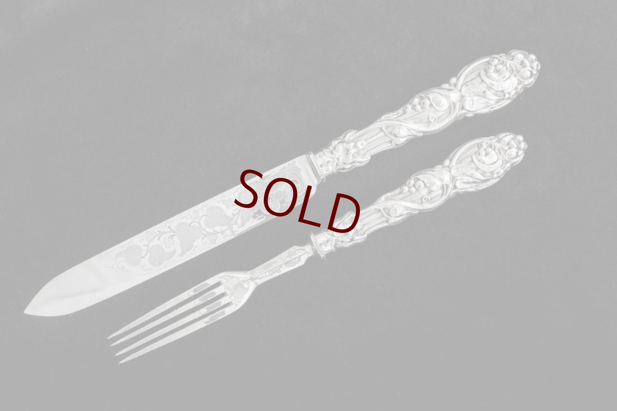 画像1: 純銀製（925）1862年　美装飾　ケーキナイフ＆フォークセット (1)