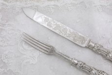 画像8: 純銀製（925）1862年　美装飾　ケーキナイフ＆フォークセット (8)