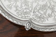 画像5: 純銀製（925）1883年　ケルティック　あざみと葉の手彫り彫刻　26cmサルヴァ (5)