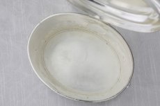 画像4: シルバープレート製　リボンとお花のガーランド　手彫り彫刻　ビスケットボックス (4)