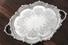 画像1: 純銀製（925）1893年　Martin Hall & Co. お花と果物のエングレービング　トレイ (1)