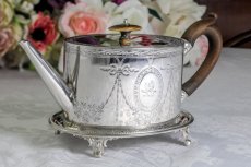 画像3: シルバープレート製 ヴィクトリア時代中期　リボンガーランド　バチェラーサイズ　ティーポット＆スタンド (3)