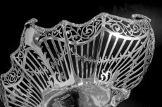 画像6: 純銀製（925）1911年　繊細な透かし細工　猫足　ブレッドバスケット (6)