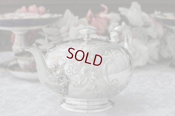 画像4: シルバープレート製　Martin, Hall 作　ヴィクトリアンロココスタイルティーセット