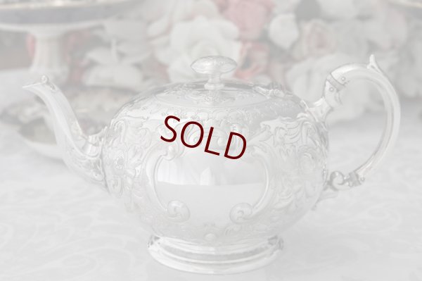 画像2: シルバープレート製　Martin, Hall 作　ヴィクトリアンロココスタイルティーセット