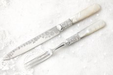 画像4: シルバープレート製1900年ごろ　白蝶貝　お花の彫刻　デザートカトラリー6組セット (4)