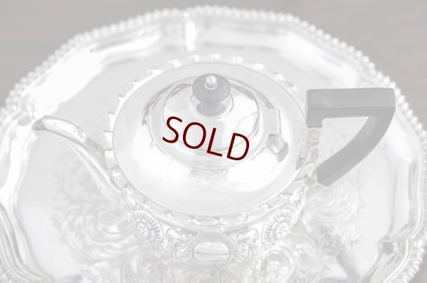 画像6: 純銀製（925）1905年　バチェラーサイズ　フリルの縁飾りお花の彫刻　ティーポット